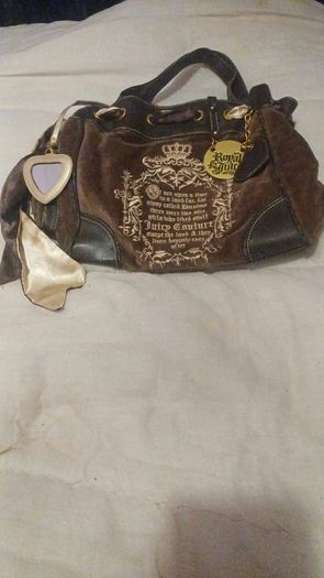 Original Juicy Couture handbag, D18 post 8e