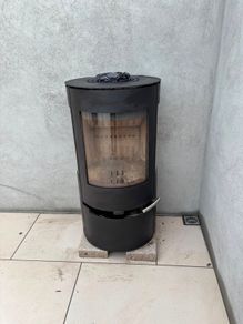 Wood burning stove