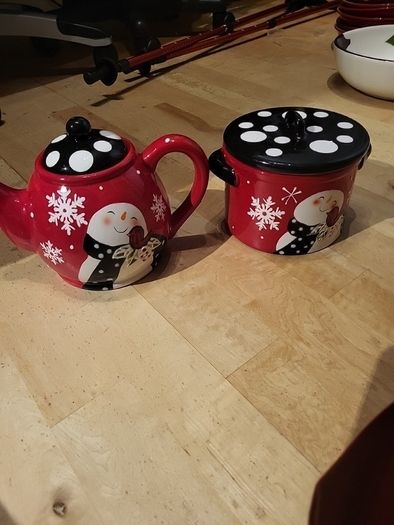 cute Christmas teapot and cookie jar