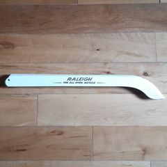 NOS Raleigh Sport Chainguard