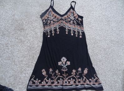 Ladies stretchy dress UK8 with sequin