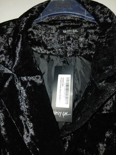 Black velvet blazer NEW