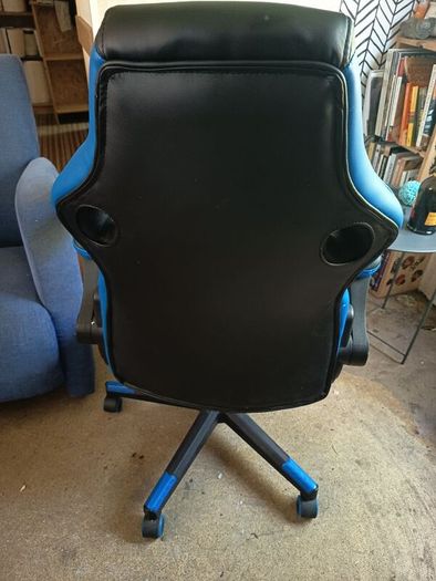 Gaming chair in blue/black collect today