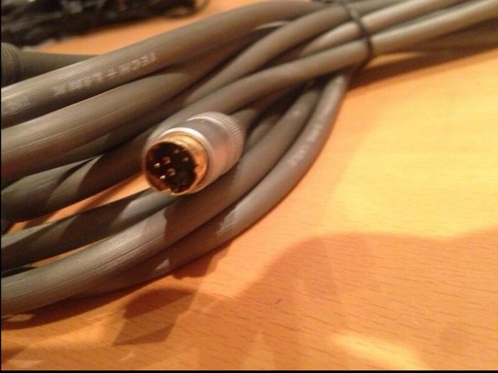 S-Video Male to Male 4 Pin