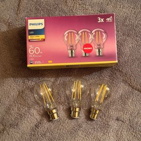Philips 3x LED bulb 60W 2700K B22