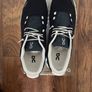 On cloud navy  runners uk8 unisex Image 2