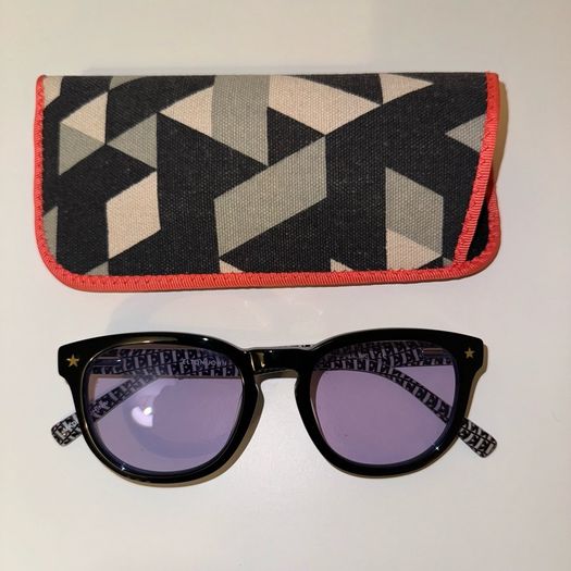 Unisex Elton John blue shade sunglasses with case
