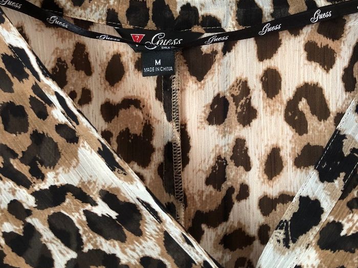 Guess long sleeved blouse