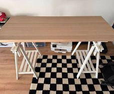 Adjustable standing desk