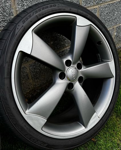 20" Genuine Audi TTRS Alloys
