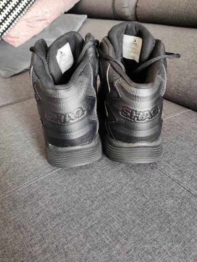 Very lightweight runners  UK 9 small fit more like UK 8.5