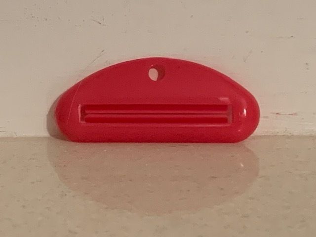Toothpaste Squeezer
