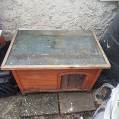 dog kennel