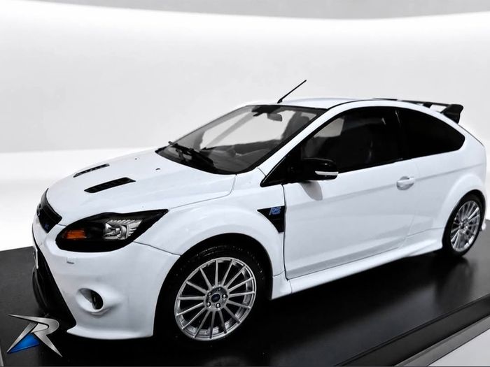 Ford Focus RS MK2 1:18 Scale