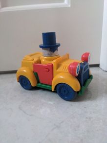Vintage TOMY car toy