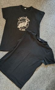 T-shirts size S