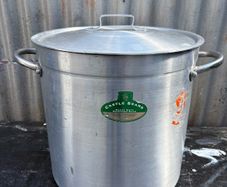 3 Aluminium catering kitchen large pots x3