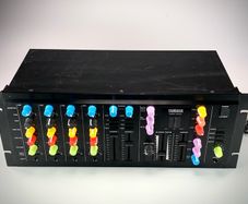 Yamaha MV422 4-channel analog mixer