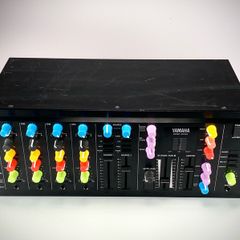 Yamaha MV422 4-channel analog mixer
