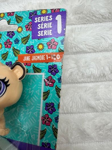 Hasbro Littlest Pet Shop 1-150 Jane Jagmore Jaguar Cat Dirty Damaged Box Please see pictures