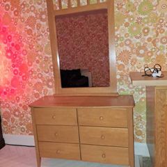 Wooden dresser table
