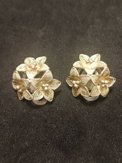 Vintage Sterling Silver Filigree Flower Earrings Clip On