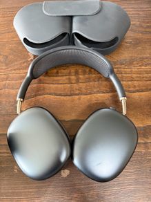 AirPods Pro Max