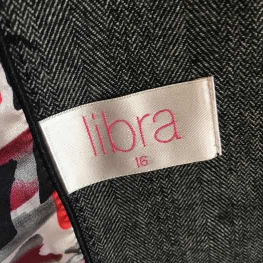 REDUCED -Fine wool designer jacket - As new, 16 /xl