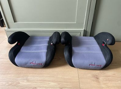 Set of 2 booster car seats