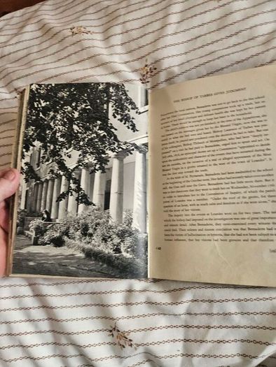 St Bernadette. A Pictorial Biography By Leonard Von Matt And Francis Trouchu. First Edition 1957. Large Volume Hardback In Fair Condition.  See Photos For Same.