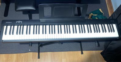 Roland FP-10 Digital Piano