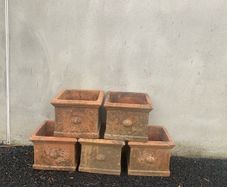 pots