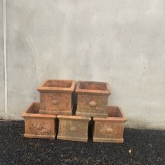 pots