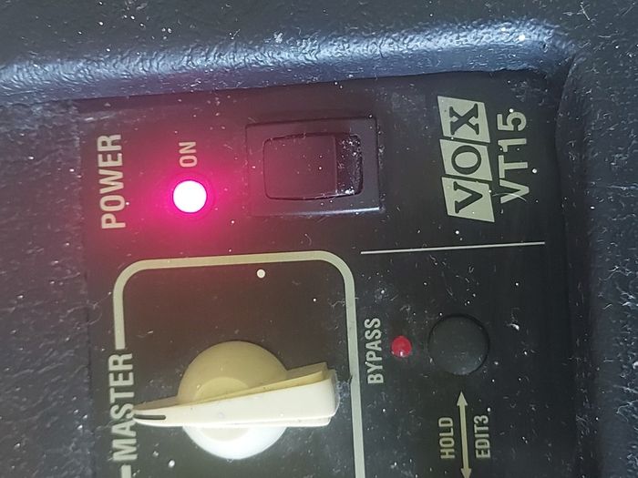 VOX Valvetronix VT15 AMP, working great and in excellent condition