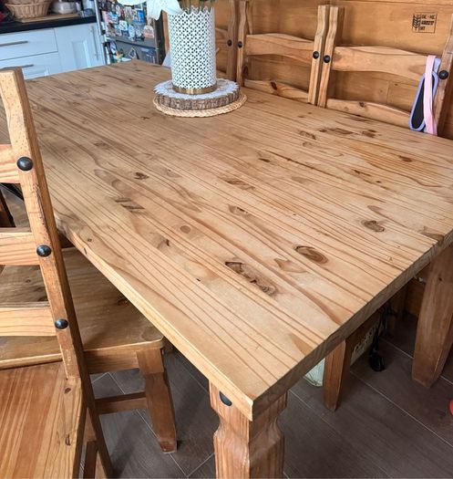 Kitchen table