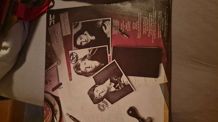 Paul Mc Cartney And Wings Band on The Run