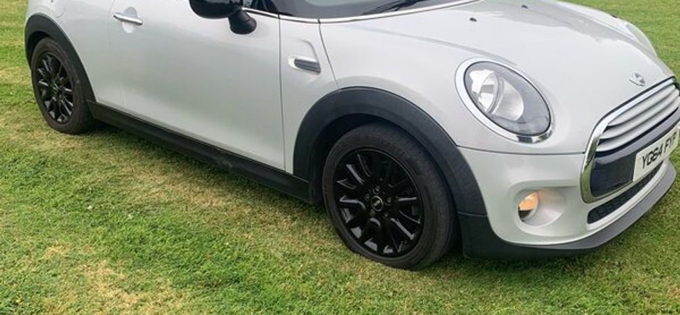 Mini Cooper D  low tax and Vrt.