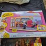 simspons figures and playset Image 4