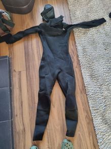 Surfing 5/4mm wetsuit. Neoprene with hood.