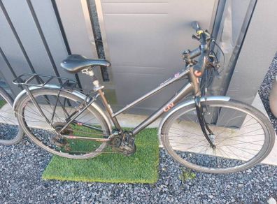 Ex- rental Hybrid Bikes
