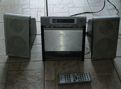 Panasonic Radio with remote control