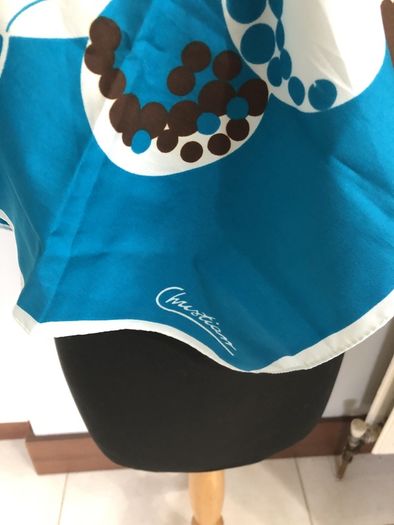 Christian scarf