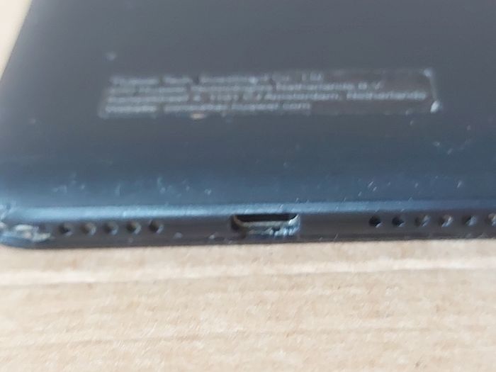 HUAWEI Mobile Phone, Model Cun-L01, 8GB, in very good condition