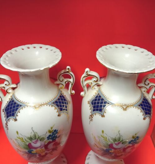 2 Matching Vases   /  The Regal Bone China collection TM
