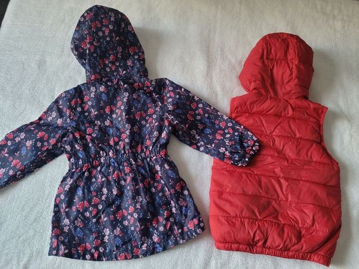 Girl's floral light jacket/raincoat + FREE Gilet, both size: 2-3 yrs