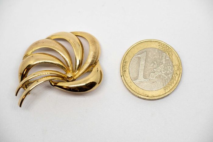 Vintage 9ct Gold Brooch