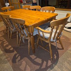 8 seater table and