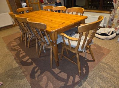 8 seater table and