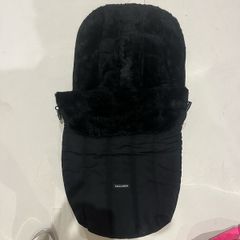 Maclaren footmuff.