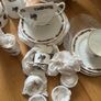 Royal Tara dinner set Image 9